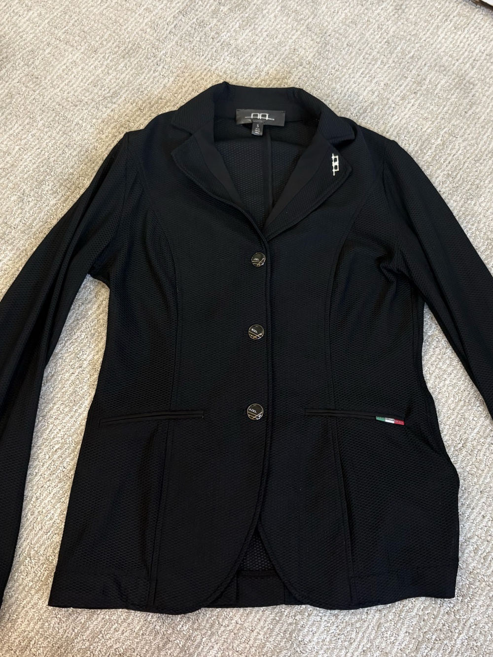 AA® Platinum Ladies’ MotionLite Competition Jacket in black